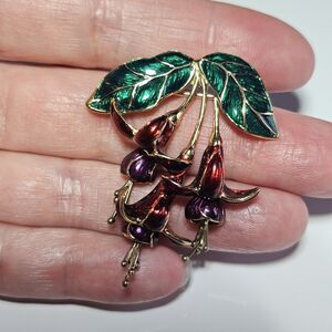 Vintage Fish Enterprises Gold Plated Articulated Trumpet Flower Brooch Purple